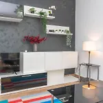 Beachfront Sea View In Cozy 1br With Pool And Garage Appartamento Sitio de Calahonda