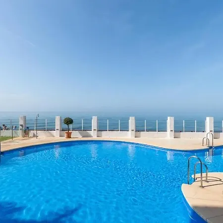Beachfront Sea View In Cozy 1br With Pool And Garage *