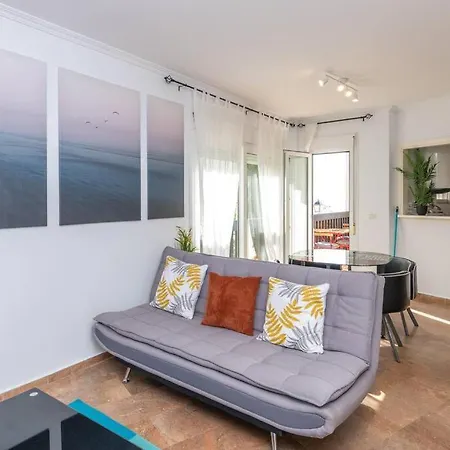 Beachfront Sea View In Cozy 1br With Pool And Garage Apartment Sitio de Calahonda